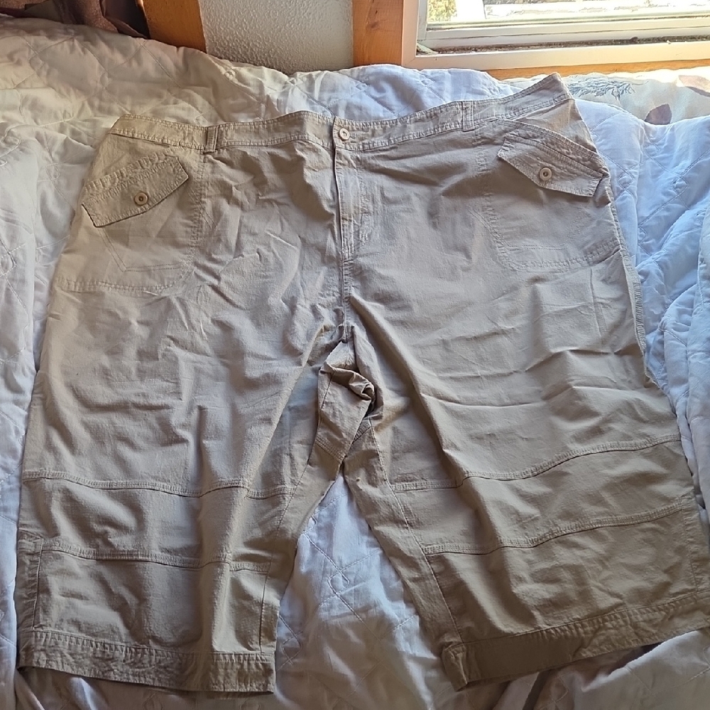 3 Liz & Me/Catherines Women's Shorts in Blue, Orange, and Khaki 4x / 32W - Picture 2 of 15
